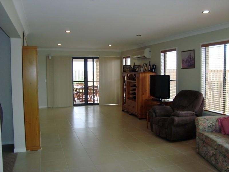 Pacific Pines QLD 4211