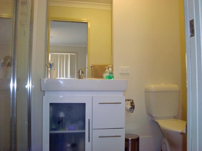 84 Hawkesbury Avenue, Pacific Pines QLD 4211