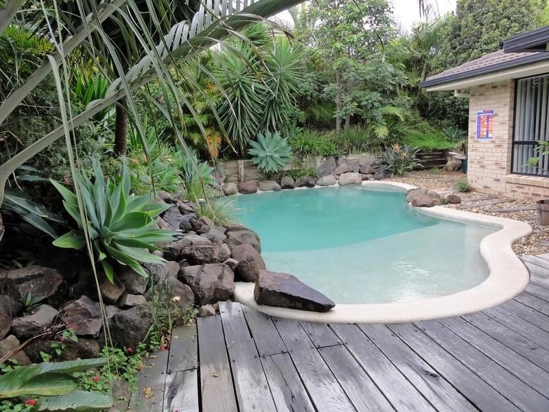 4 Catchlove Street, Maudsland QLD 4210