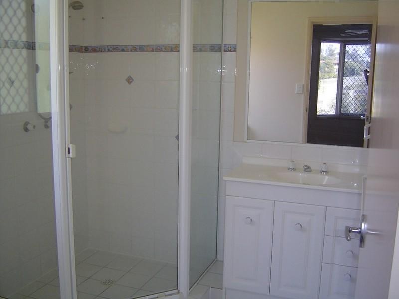 19 Nandi Terrace, Pacific Pines QLD 4211