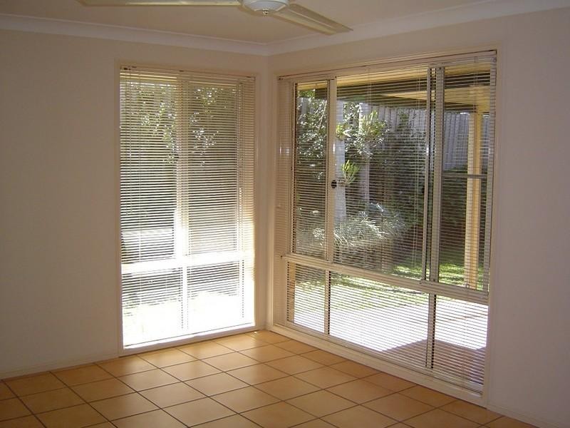 19 Nandi Terrace, Pacific Pines QLD 4211