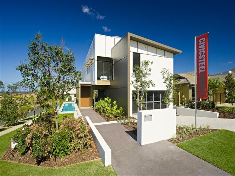 2 Twynam Mews, Pacific Pines QLD 4211