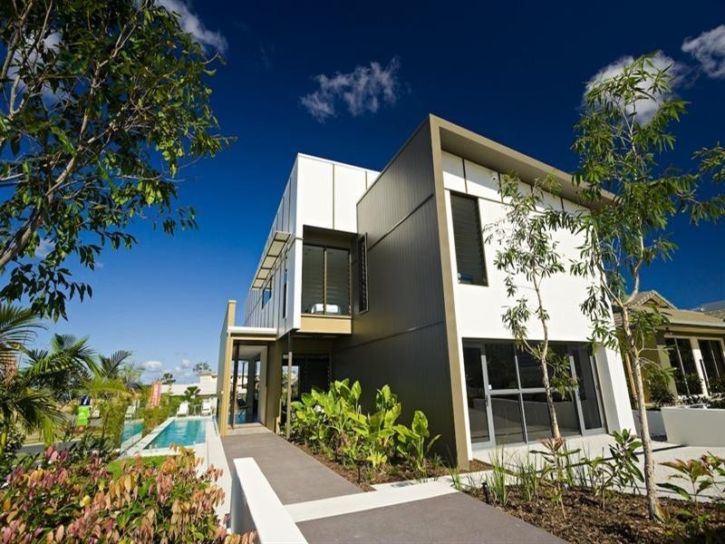 2 Twynam Mews, Pacific Pines QLD 4211