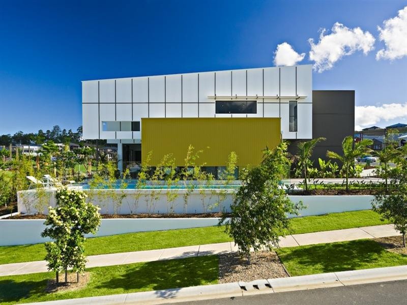 2 Twynam Mews, Pacific Pines QLD 4211