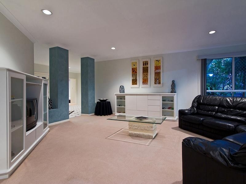 48 Watford Crescent, Molendinar QLD 4214