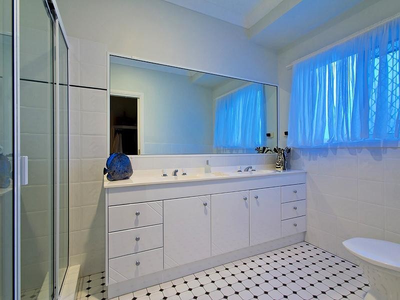 48 Watford Crescent, Molendinar QLD 4214