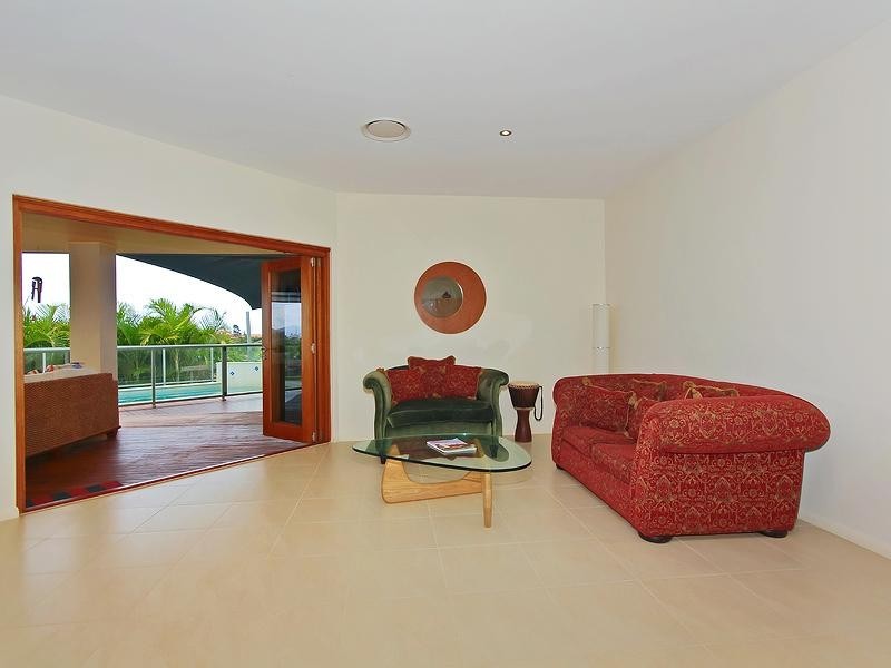 77 Salvado Drive, Pacific Pines QLD 4211