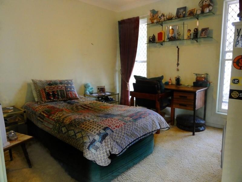 7 Connemara Road, Gaven QLD 4211