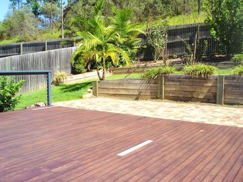 8 Moorea Court, Pacific Pines QLD 4211