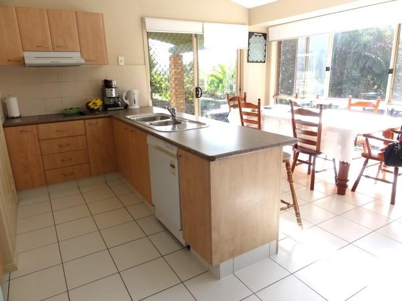 11 Austral Court, Pacific Pines QLD 4211