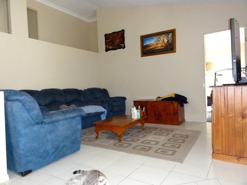 11 Austral Court, Pacific Pines QLD 4211