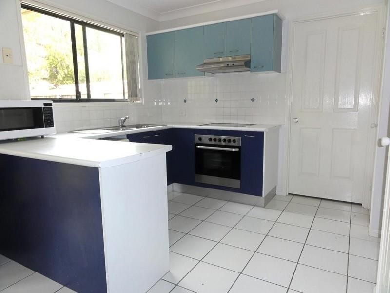 70/31 Archipelago Street, Pacific Pines QLD 4211