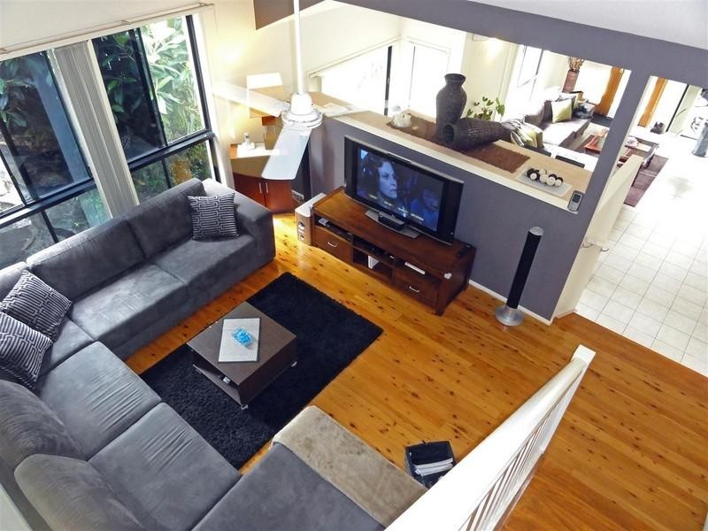 9 Coonowrin Street, Pacific Pines QLD 4211