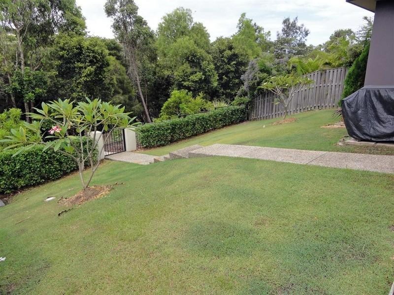 9 Coonowrin Street, Pacific Pines QLD 4211