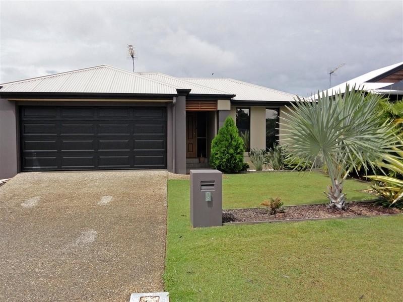 9 Coonowrin Street, Pacific Pines QLD 4211