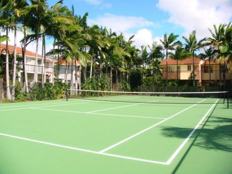 272 Oxley Drive, Coombabah QLD 4216