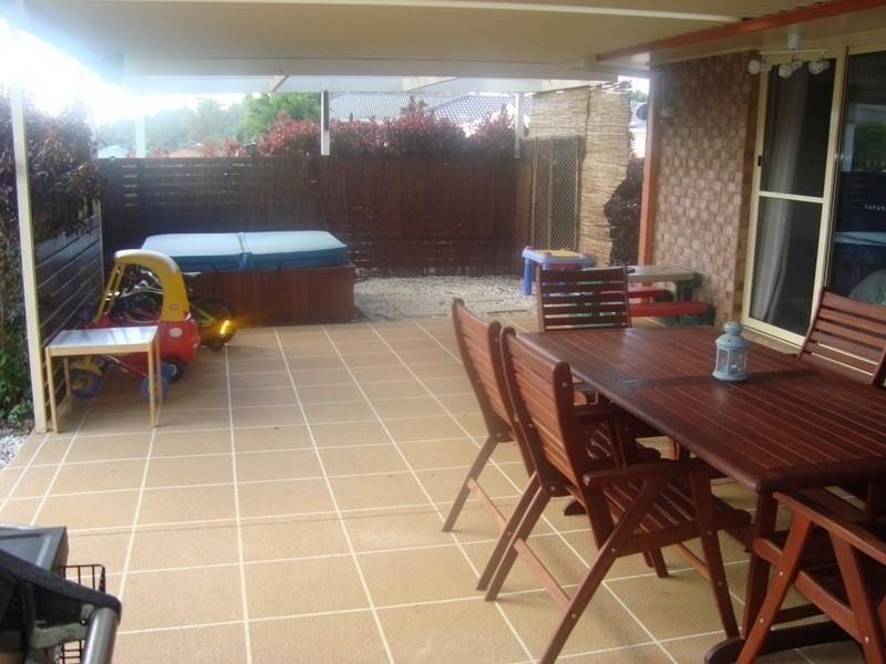 15 Maui Crescent, Oxenford QLD 4210