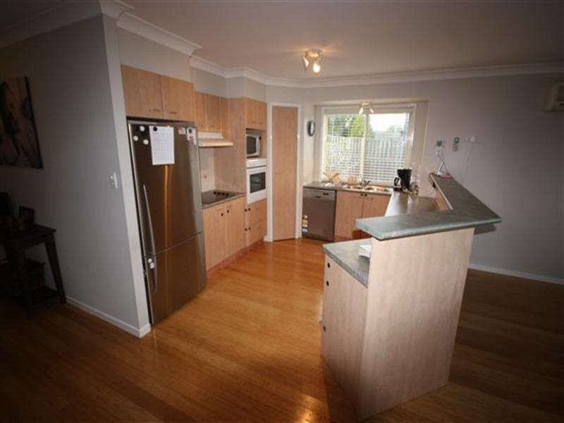 15 Maui Crescent, Oxenford QLD 4210