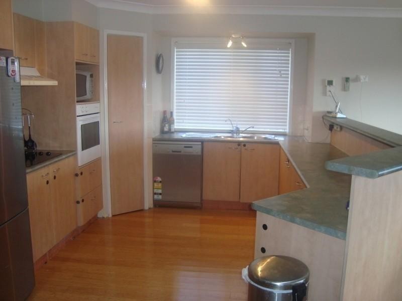 15 Maui Crescent, Oxenford QLD 4210