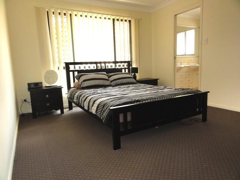 3 Allardyce Crescent, Pacific Pines QLD 4211