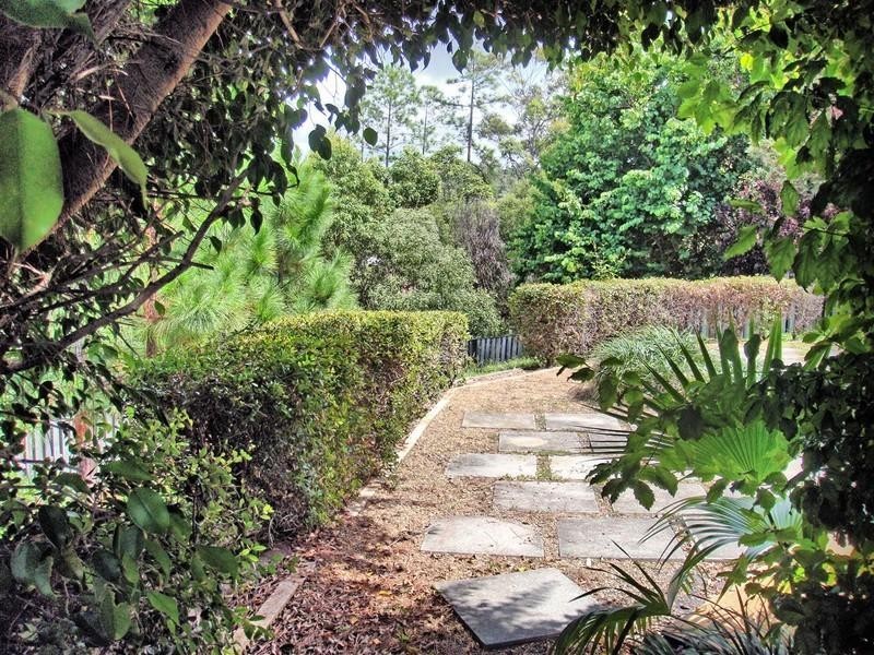 24 Midway Terrace, Pacific Pines QLD 4211