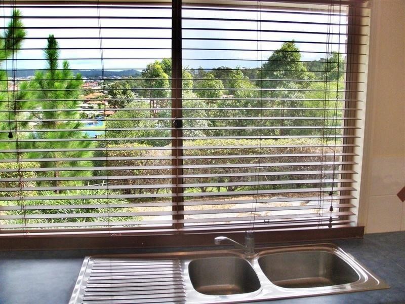 24 Midway Terrace, Pacific Pines QLD 4211