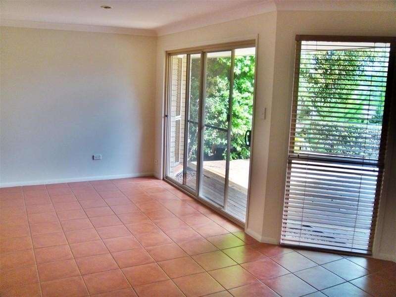 24 Midway Terrace, Pacific Pines QLD 4211