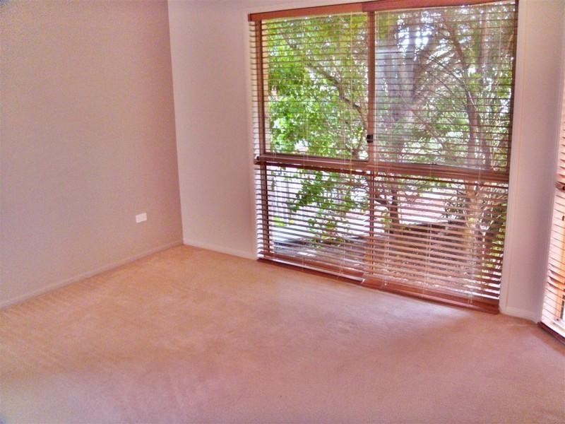 24 Midway Terrace, Pacific Pines QLD 4211