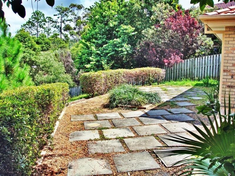 24 Midway Terrace, Pacific Pines QLD 4211