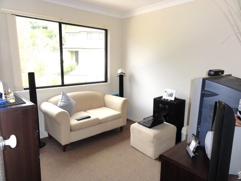 13 Hervey Street, Pacific Pines QLD 4211