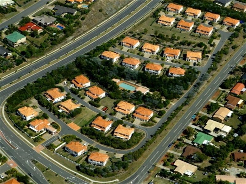 2 Studio Drive, Pacific Pines QLD 4211