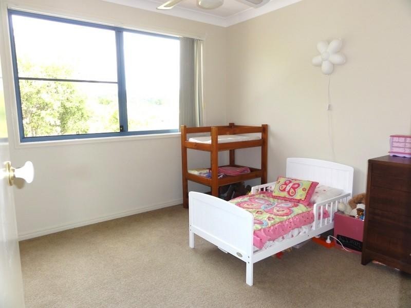 2 Studio Drive, Pacific Pines QLD 4211