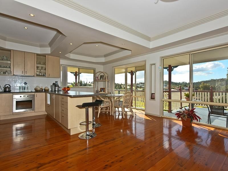 6 Duror Street, Pacific Pines QLD 4211