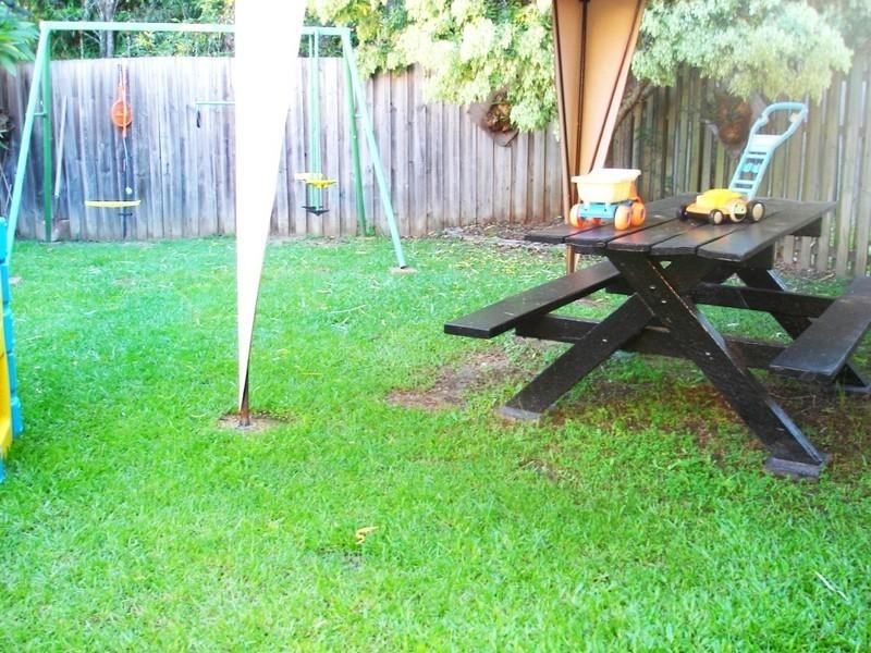 156 Greenacre Drive, Arundel QLD 4214