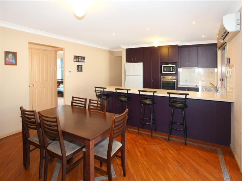 Pacific Pines QLD 4211