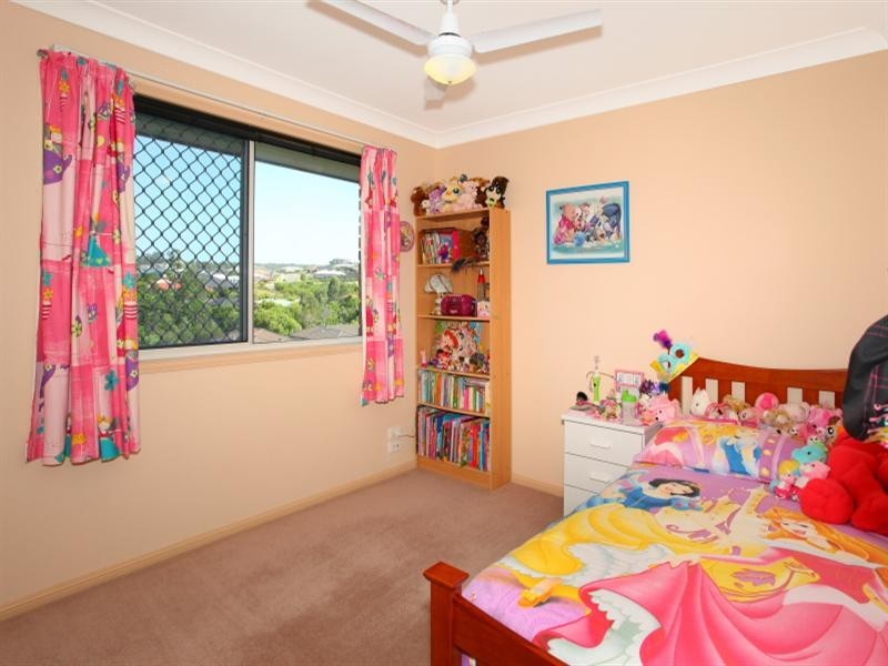 Pacific Pines QLD 4211