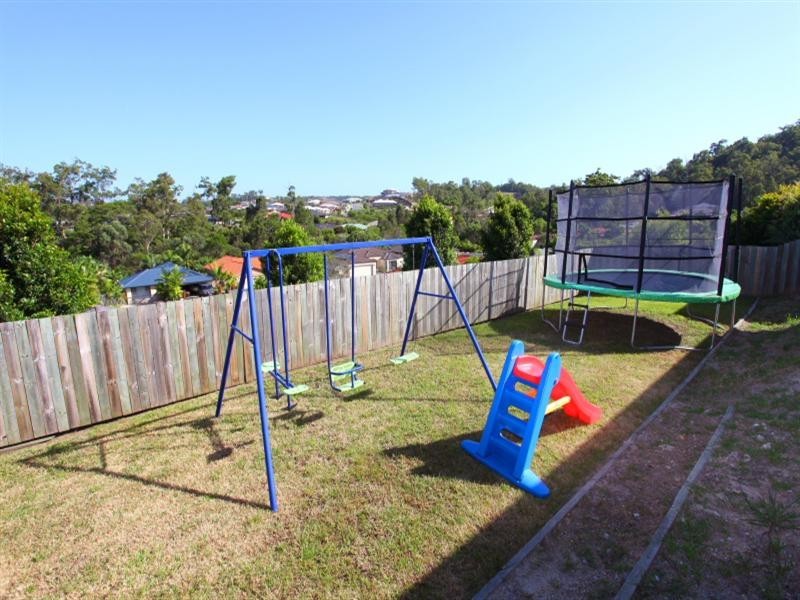 Pacific Pines QLD 4211