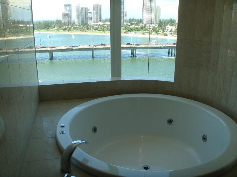 C10/175 Brighton Parade, Southport QLD 4215