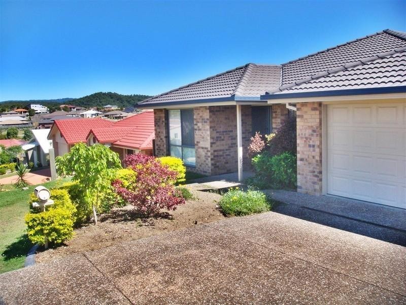 Pacific Pines QLD 4211