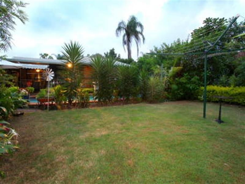 18 Dromana Crescent, Helensvale QLD 4212