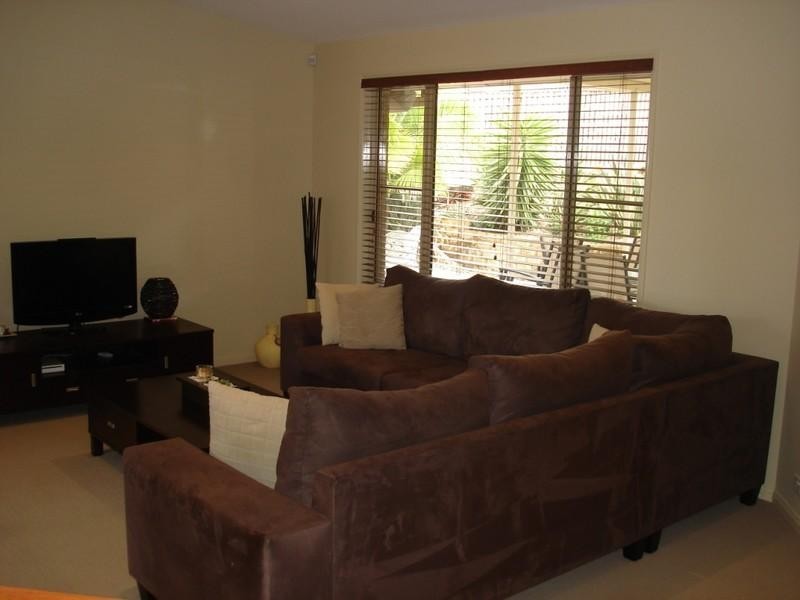 44 Codrington Circuit, Pacific Pines QLD 4211