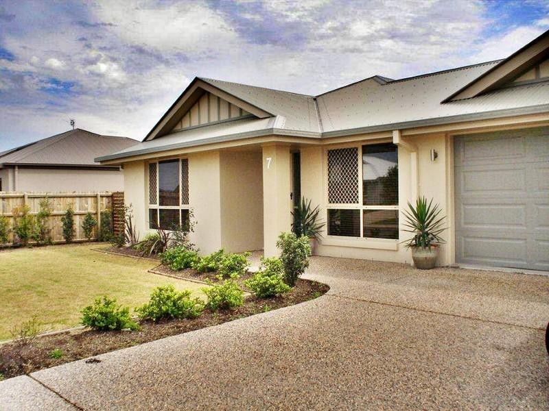 7 Ellington Street, Sippy Downs QLD 4556