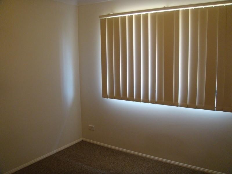 2/7 Hialeah Crescent, Helensvale QLD 4212