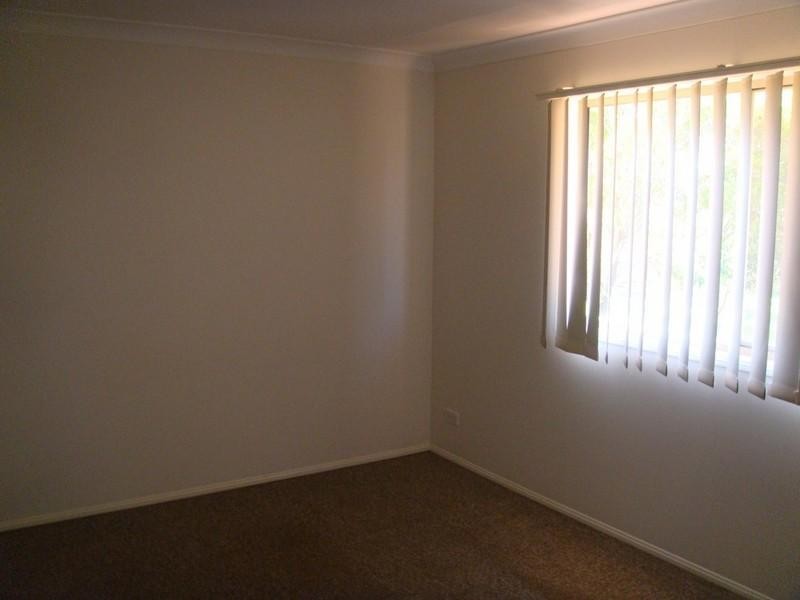 2/7 Hialeah Crescent, Helensvale QLD 4212