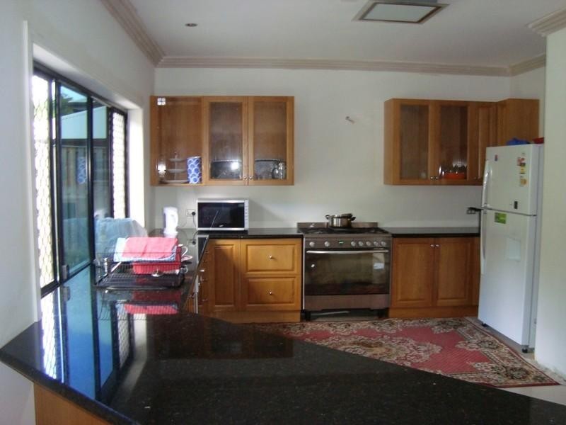 15 Sangster Crescent, Pacific Pines QLD 4211