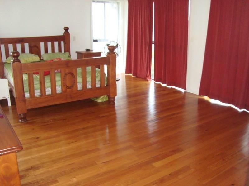 15 Sangster Crescent, Pacific Pines QLD 4211