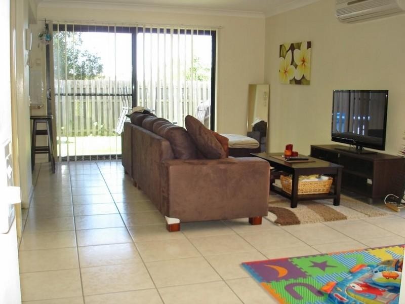 34/1 Hervey Street, Pacific Pines QLD 4211