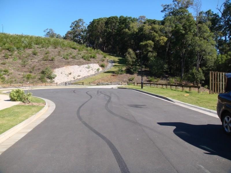 39 Castlereagh Close, Pacific Pines QLD 4211