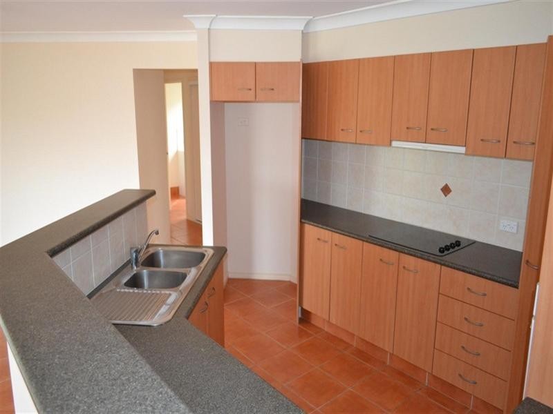 45 Feathertop Crescent, Pacific Pines QLD 4211