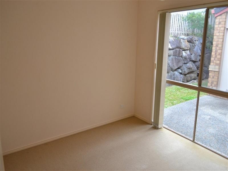 45 Feathertop Crescent, Pacific Pines QLD 4211